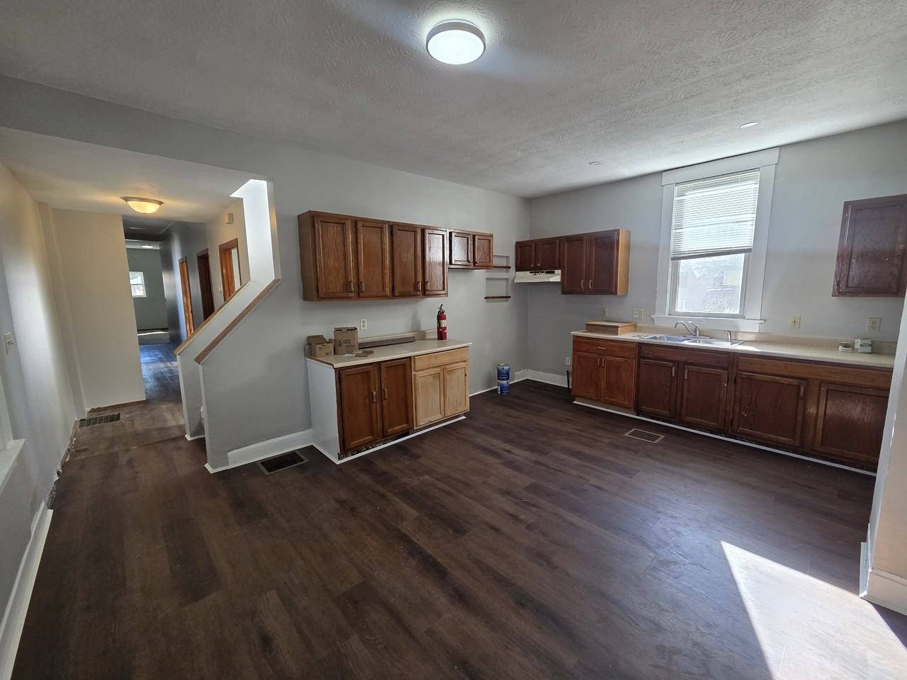 1011 S 2nd St #1 - Photo 6 of 15
