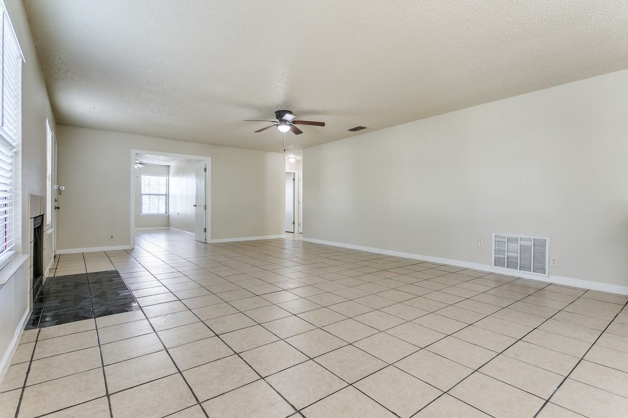 5702 Coldsprings Dr #1 - Photo 5 of 25