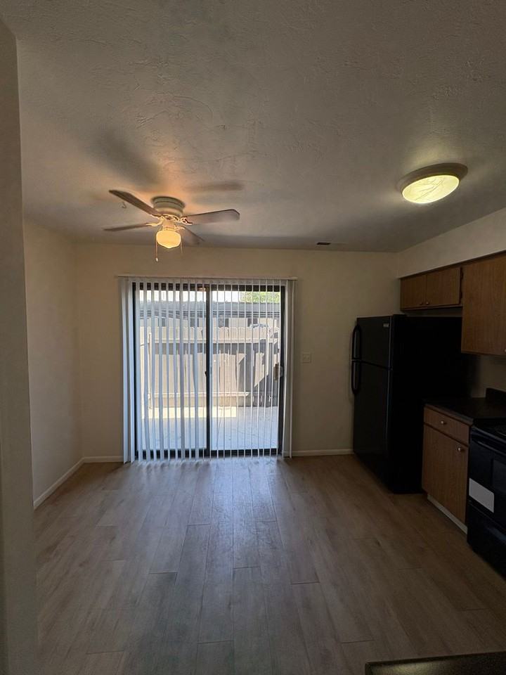 Independence Townhomes - Photo 5 of 11