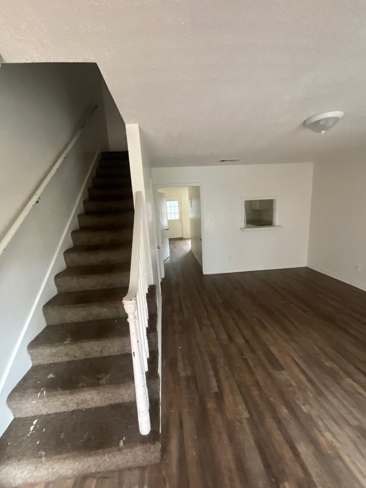 4888 S Mcraven Rd #A - Photo 4 of 28