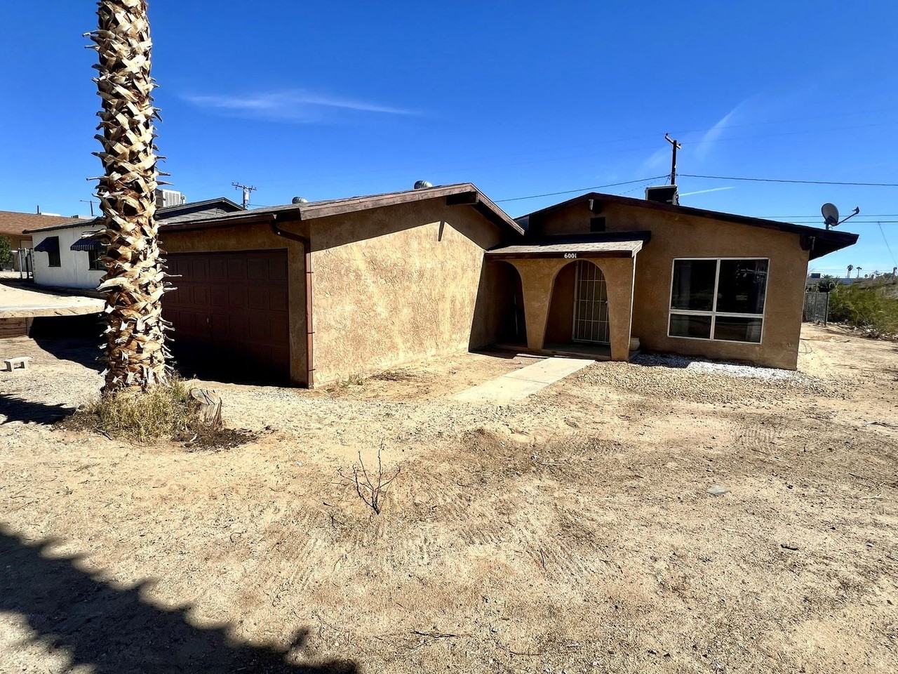 6001 Mariposa Ave