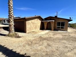 featured image of 6001 Mariposa Ave