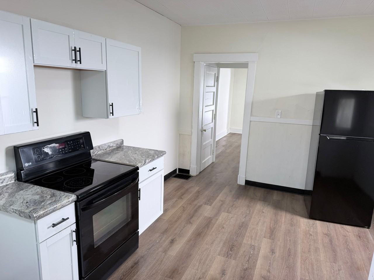 126 Wroe Ave #126 - Photo 5 of 10