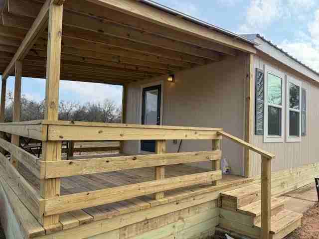 803 Larson St - Photo 2 of 7