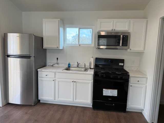 803 Larson St - Photo 4 of 7