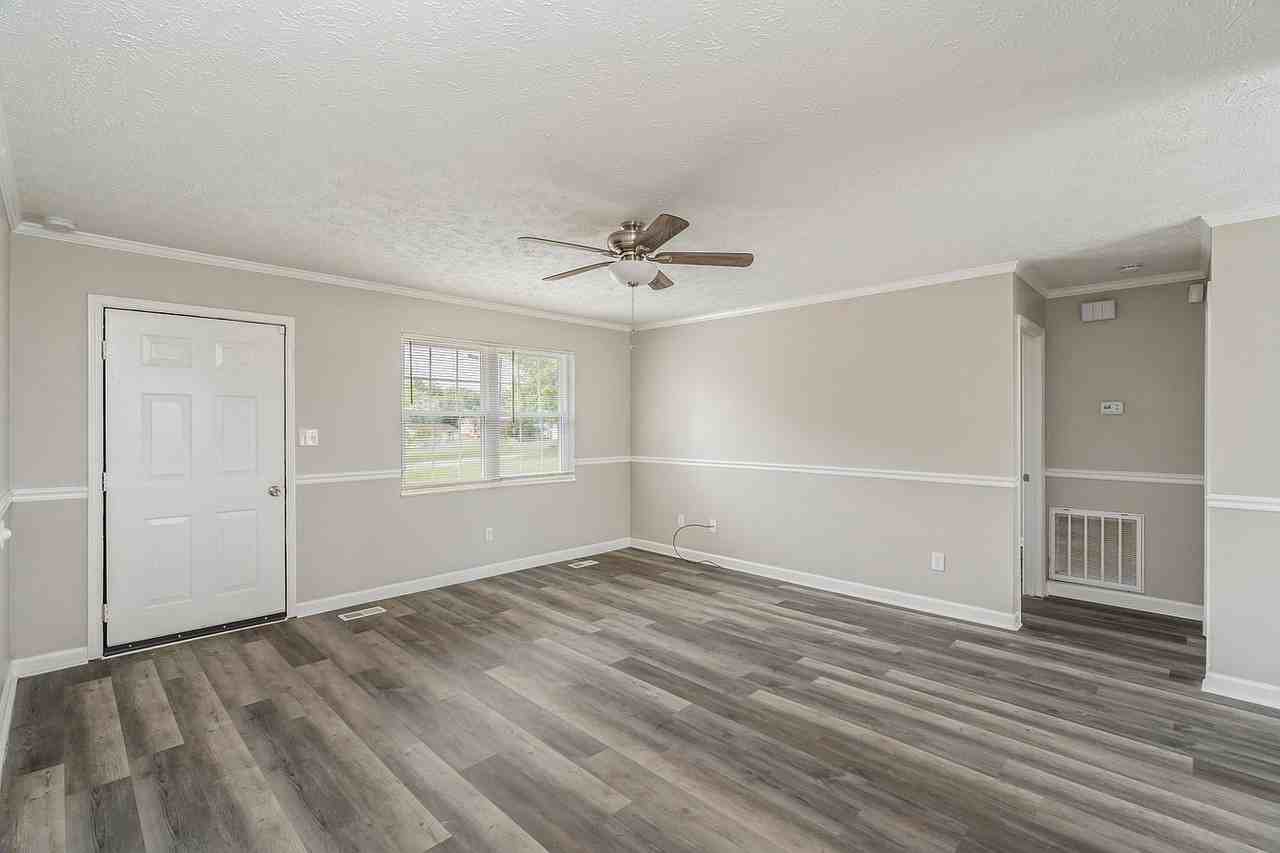 2832 Vicksburg Ln #1 - Photo 2 of 18