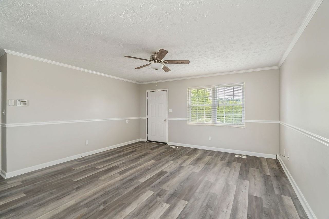 2832 Vicksburg Ln #1 - Photo 3 of 18