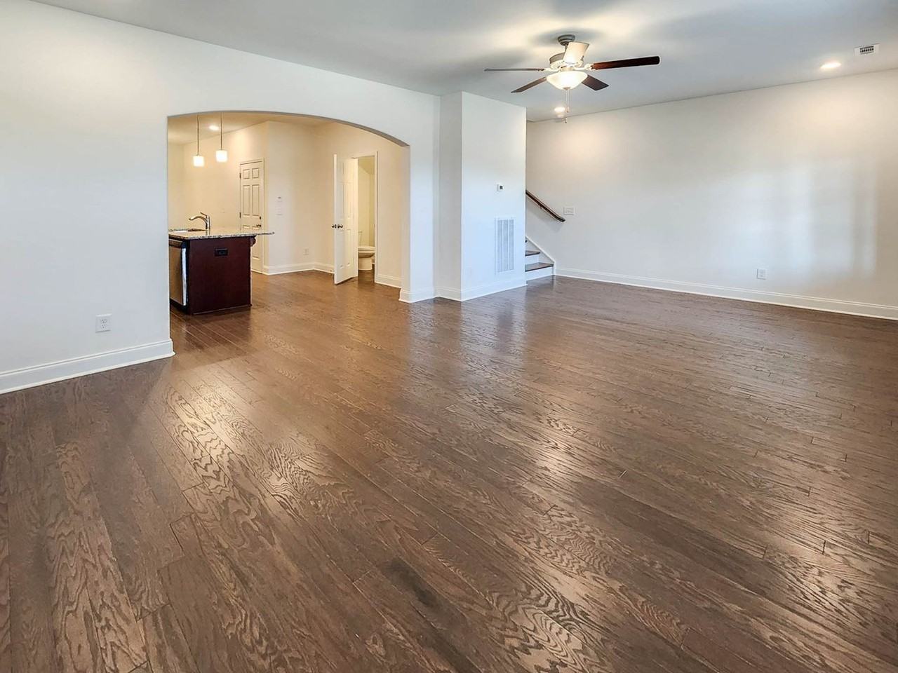 728 Hahn Ct - Photo 4 of 22