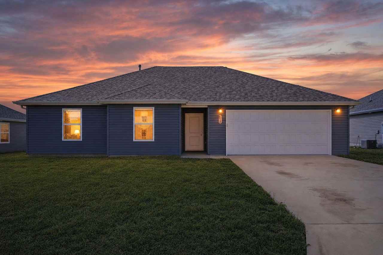 112 Pin Oak Dr