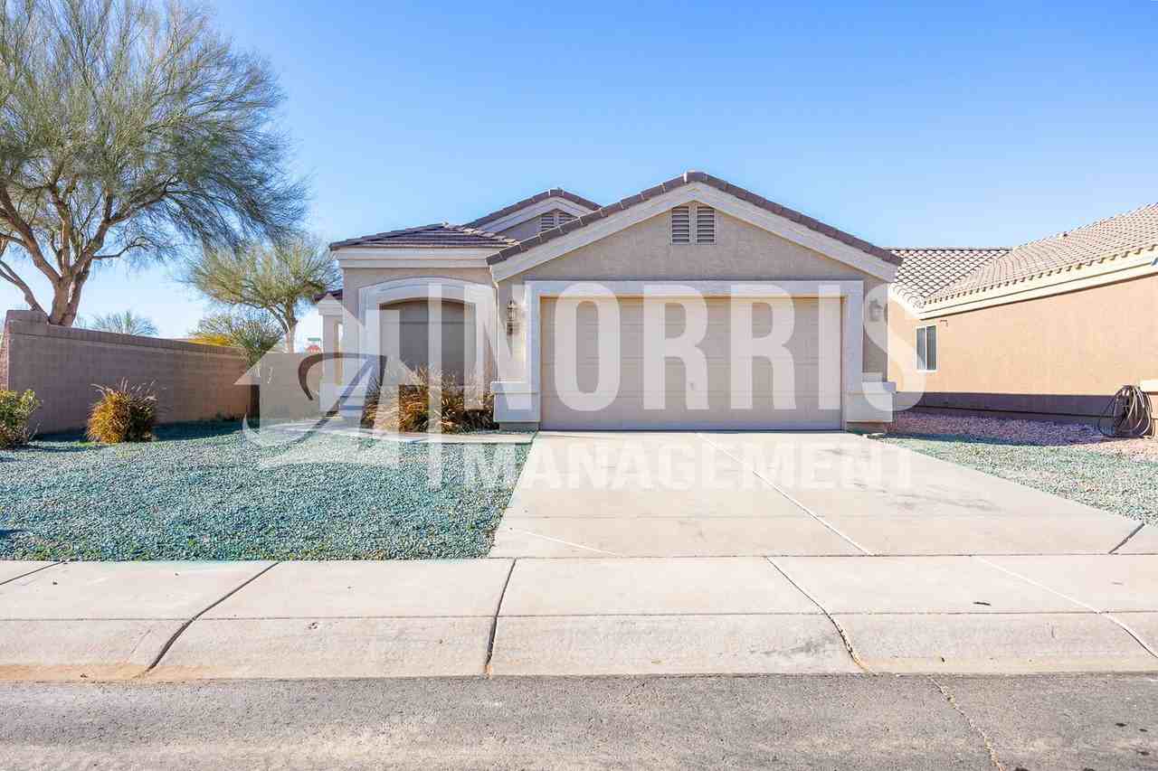 2071 N St Bonita Ln