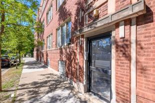 7556-58 S. Calumet Ave. / 320-28 E 76th St. - Photo 1 of 1