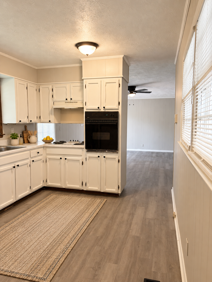 6305 Winwood Dr - Photo 3 of 26