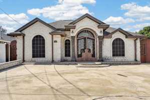featured image of 388 Nicholas Lopez St