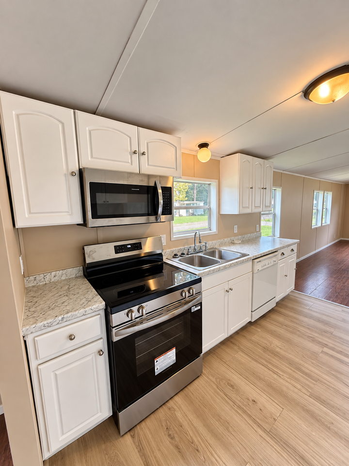 226 Sweet Gum St - Photo 5 of 15
