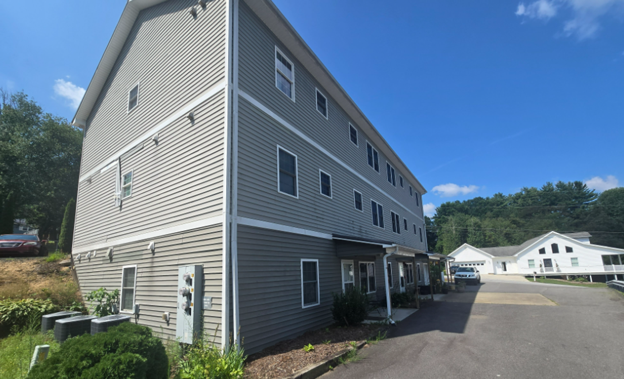 337 Academy Street - Photo 2 of 13