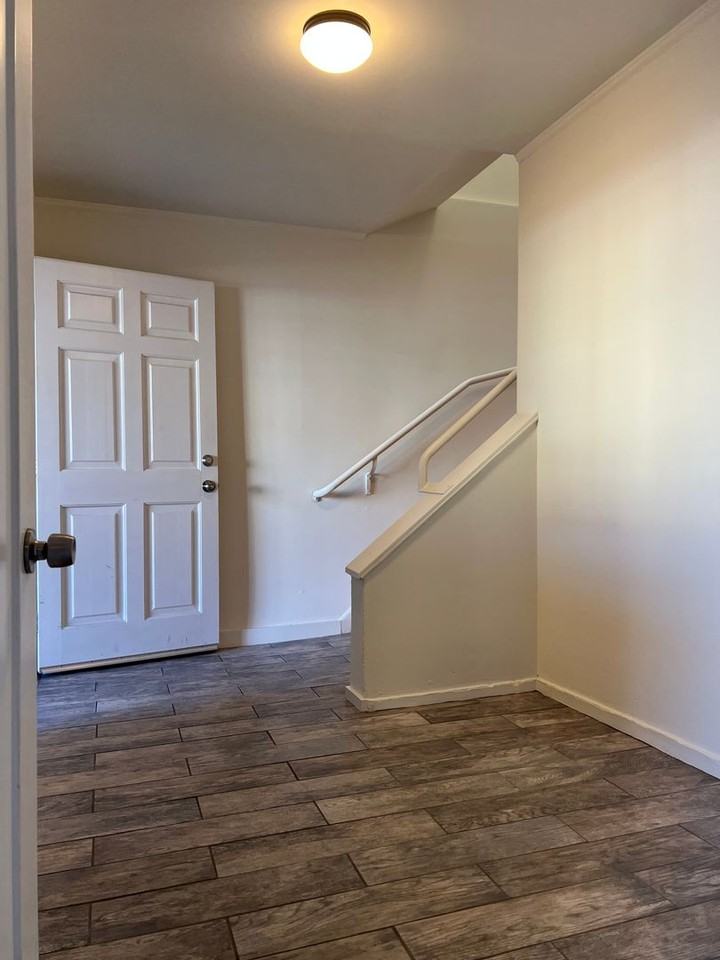 1935 43rd Ave - Photo 3 of 26