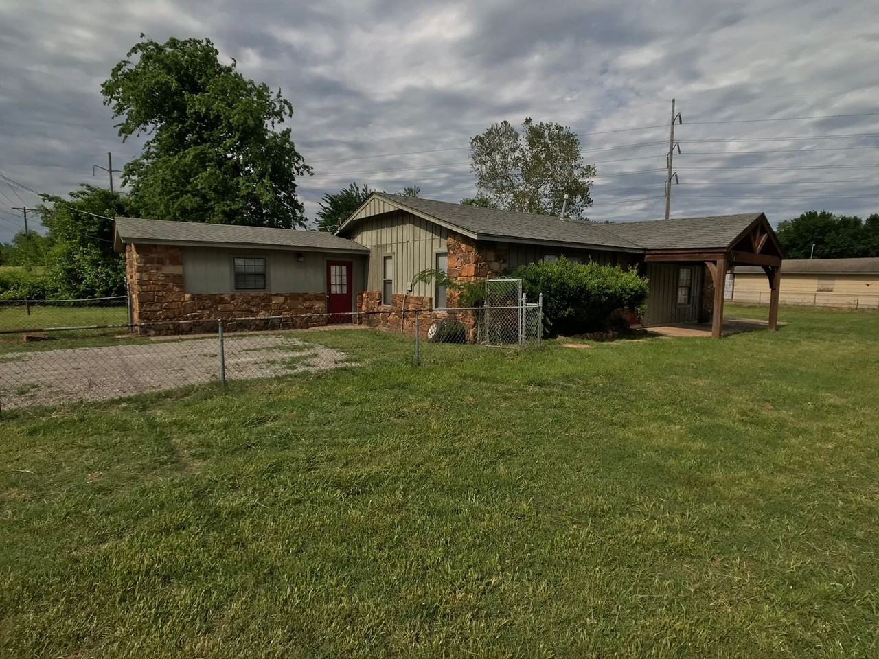 353 E K Pl - Photo 2 of 19