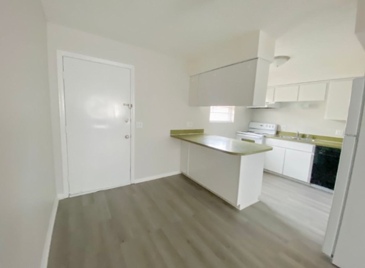 1205 Yuma St - Photo 6 of 12