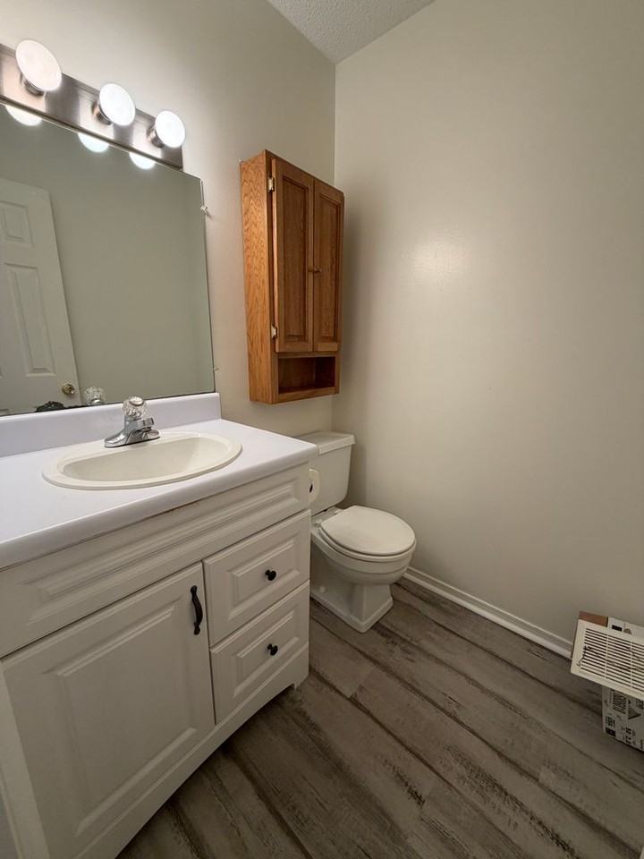 9342 Lost Forest Dr - Photo 6 of 16
