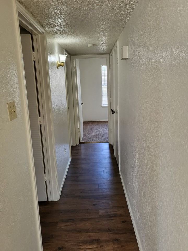 1729 Justin Lyn St - Photo 7 of 15