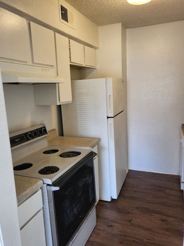 1729 Justin Lyn St - Photo 6 of 15