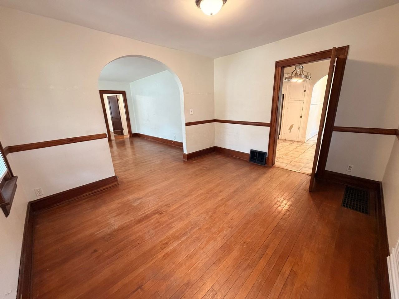 1325 S National Ave - Photo 7 of 36