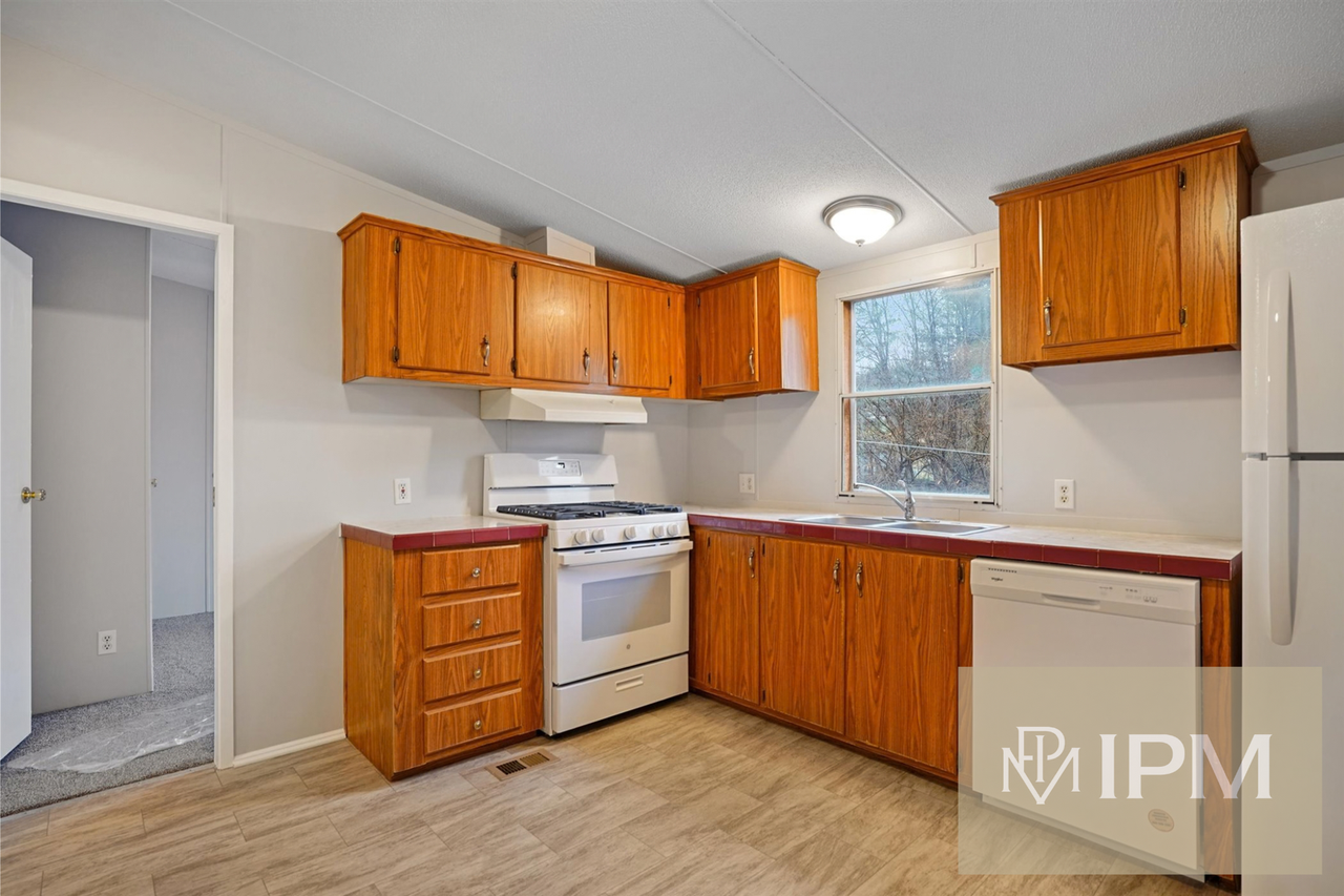 80 Argyle Ave - Photo 4 of 21