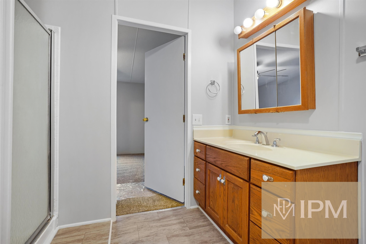 80 Argyle Ave - Photo 5 of 21