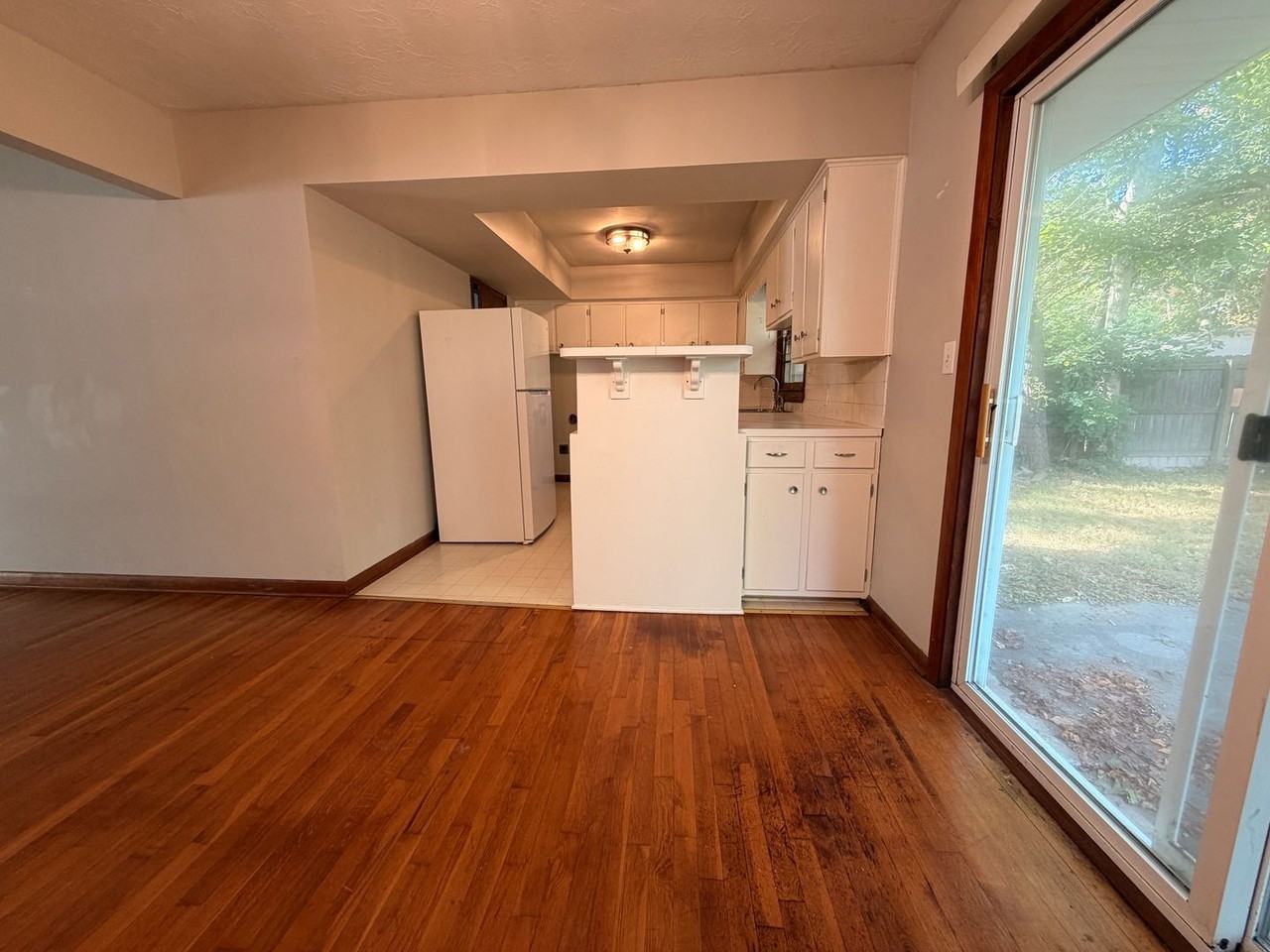 1333 S Cedarbrook Ave - Photo 6 of 27