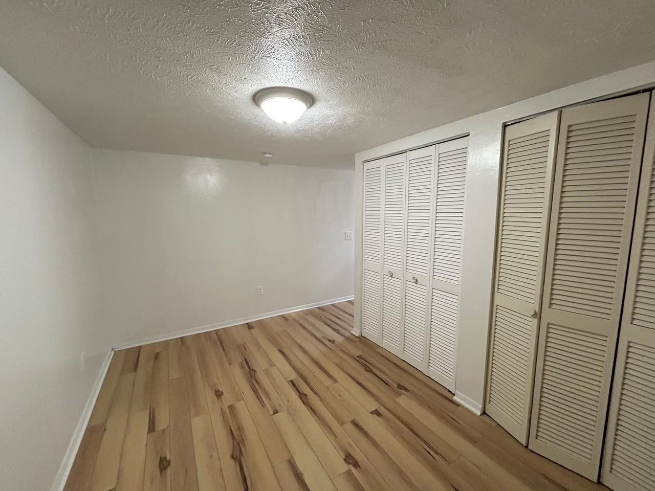 1111 Progress St - Photo 5 of 25