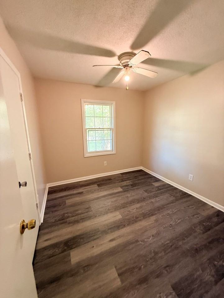 807 Ponderosa Dr - Photo 3 of 7