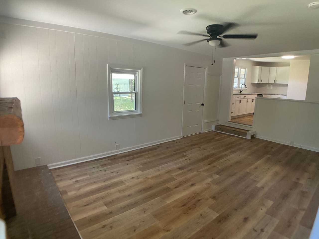 1129 E Willowbrook Dr - Photo 6 of 20