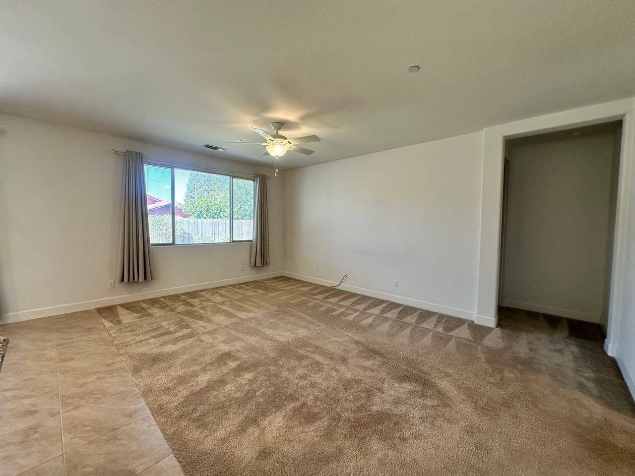 3215 S Meadowbrook St - Photo 6 of 22