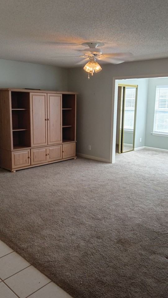 2268 Essex Dr - Photo 2 of 33