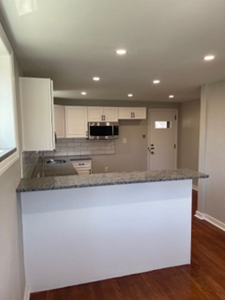 722 Baldwin Dr - Photo 4 of 15