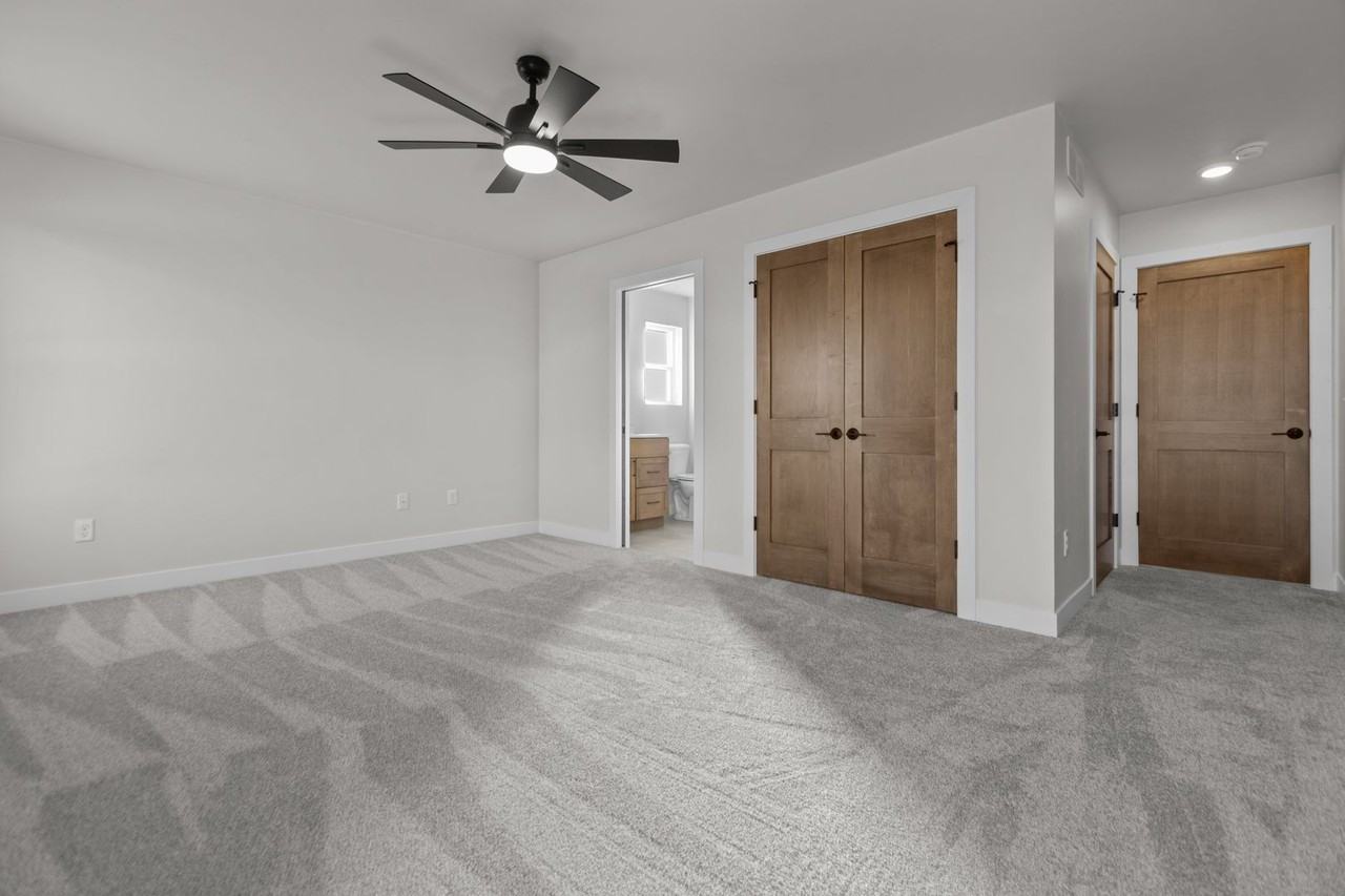 N1009 Magdalyn Ct - Photo 4 of 18