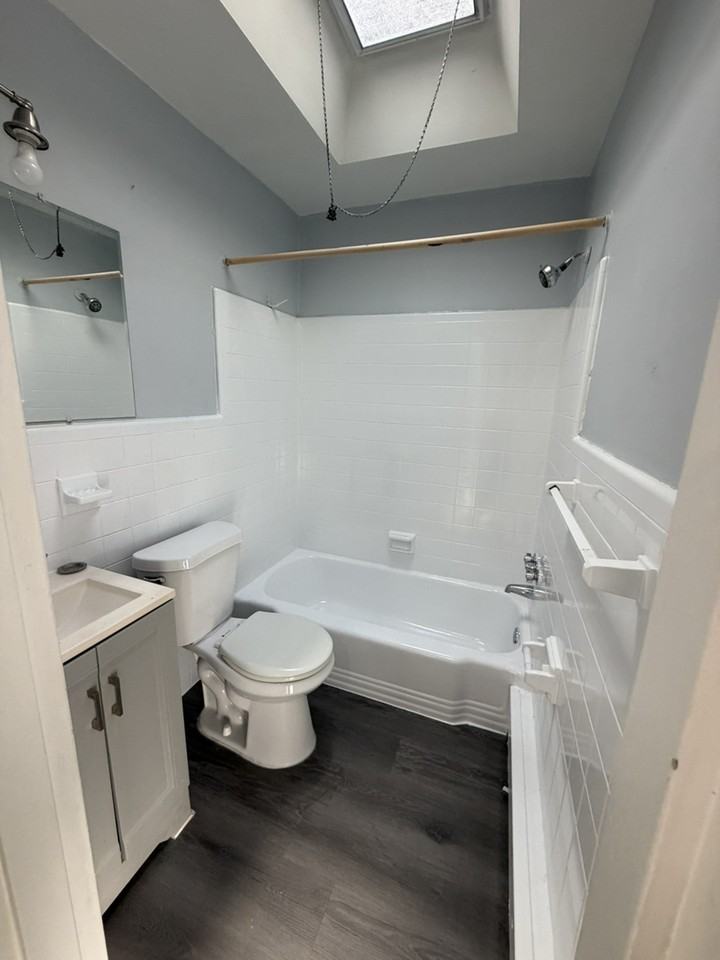 5231 Oxford Ave - Photo 3 of 5