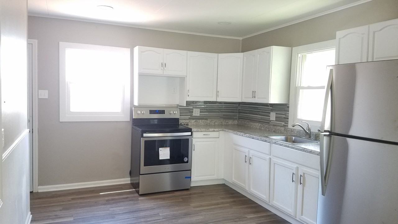 3101 7th Ave - Photo 4 of 12