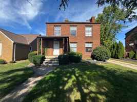 featured image of 17724 Hilliard Rd