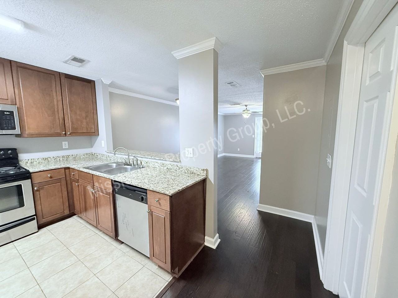 2112 Old Taylor Rd #E8 - Photo 2 of 21