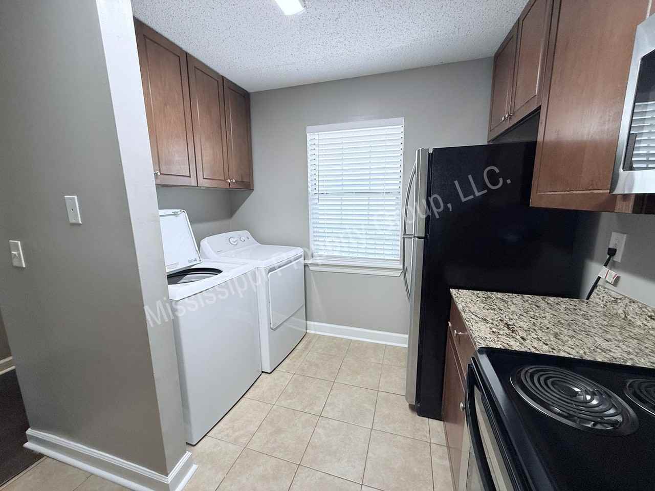 2112 Old Taylor Rd #E8 - Photo 4 of 21
