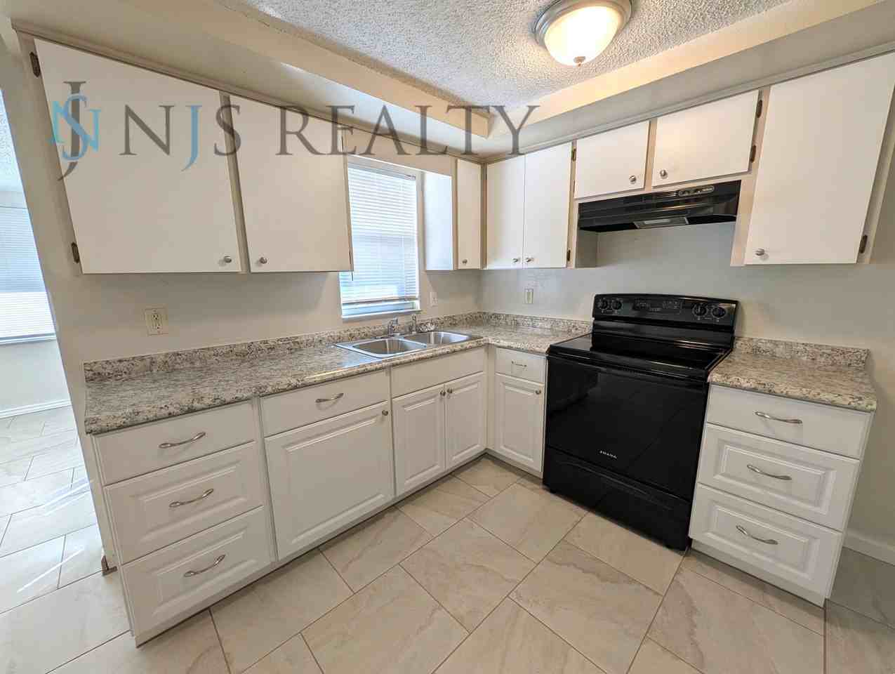 5132 Drift Tide Dr - Photo 2 of 14