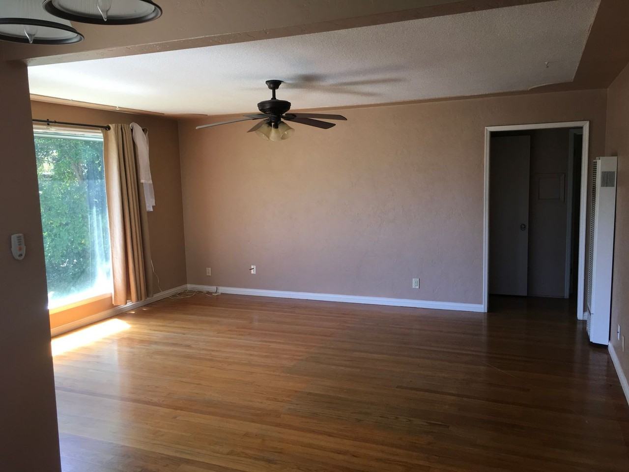 3034 Sacramento St - Photo 4 of 8