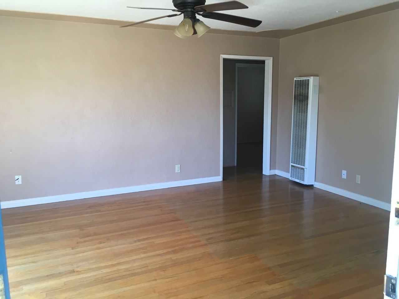 3034 Sacramento St - Photo 5 of 8