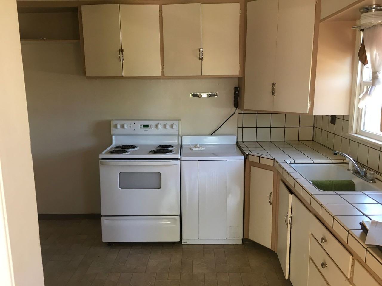 3034 Sacramento St - Photo 6 of 8