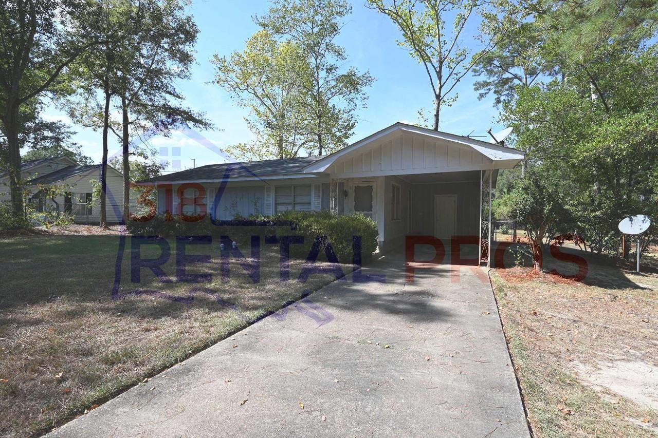 1504 Roosevelt Dr - Photo 3 of 25