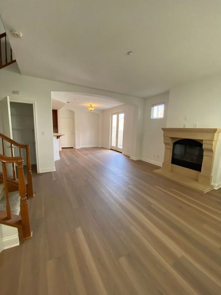 7255 Lisamarie Ct - Photo 6 of 36