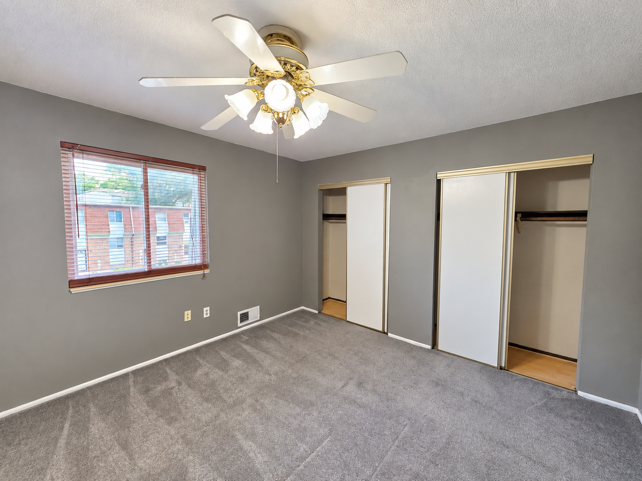 10021 W 52nd St - Photo 7 of 16