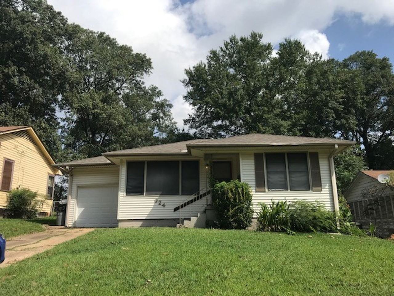 924 Drexel Dr - Photo 2 of 14