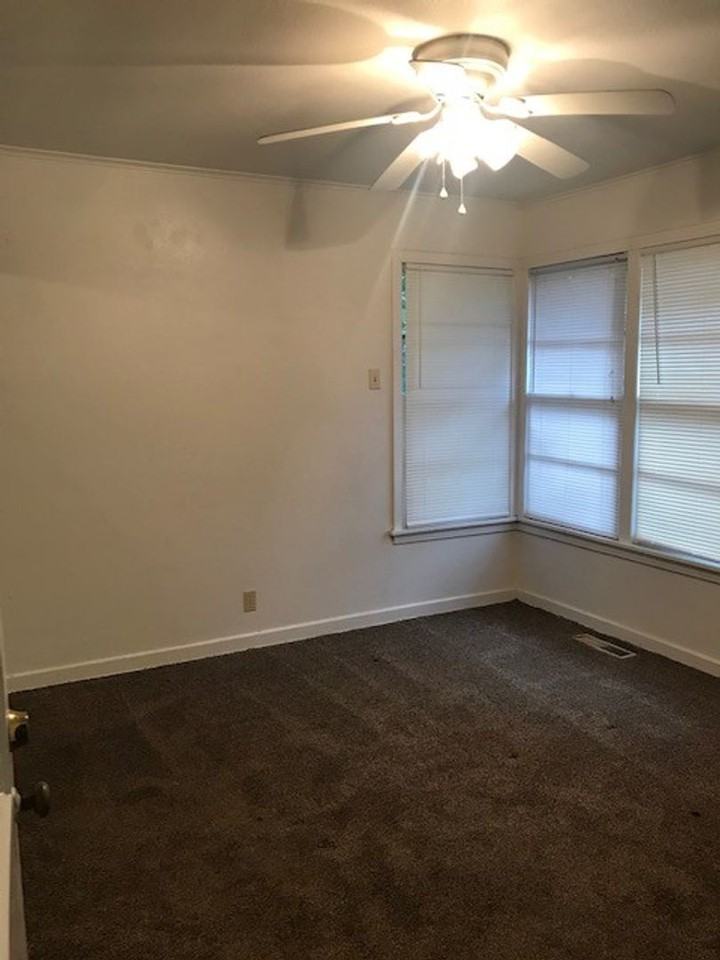 924 Drexel Dr - Photo 5 of 14